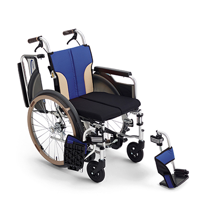 SKT−400B「スキット400B」ノンバックブレーキ付き自走型車いす - 画像1
