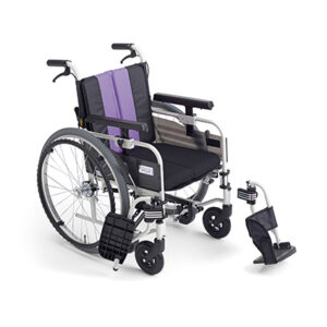 ノンバックブレーキ付き自走型車いす スイングアウトMBY−41B SW
